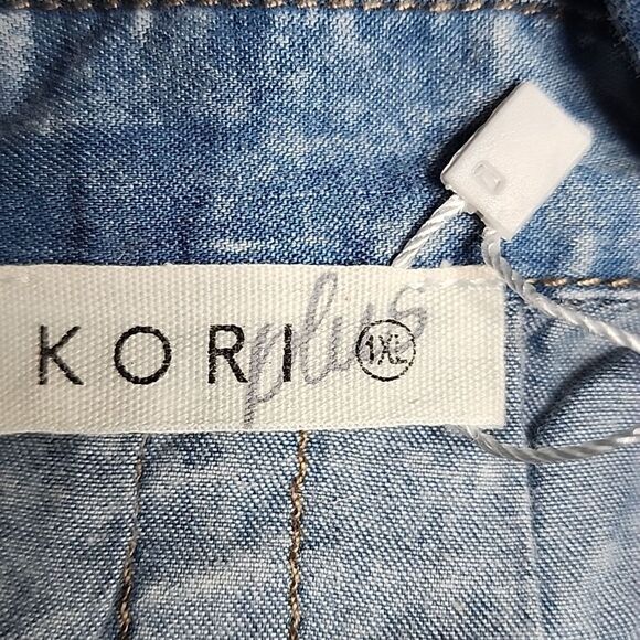 2644 NWT Kori AmericaI Could Be Famous Denim Button Up Aize 1XL - Picture 7 of 7